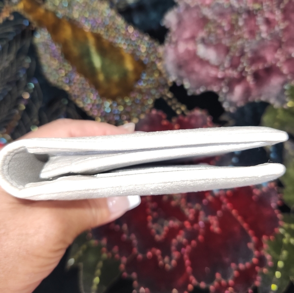 Chanel Wallet - Picture 9 of 14